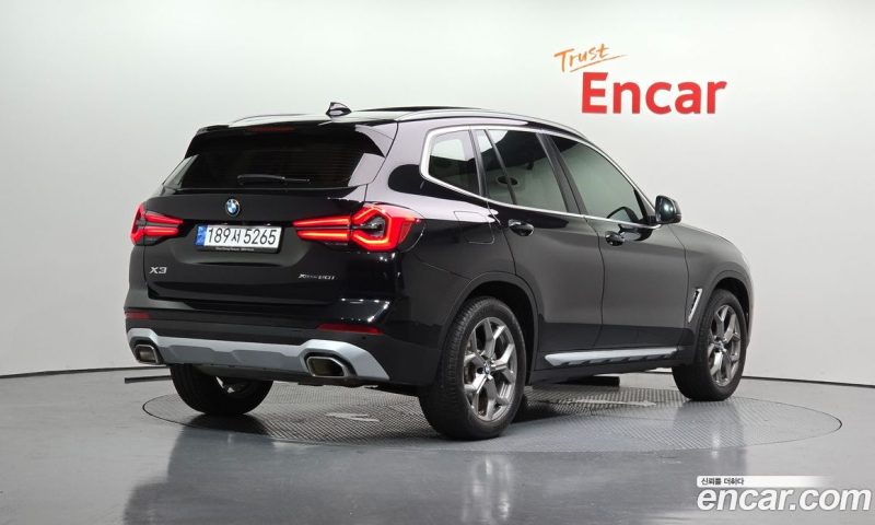 BMW X3 xDrive i20