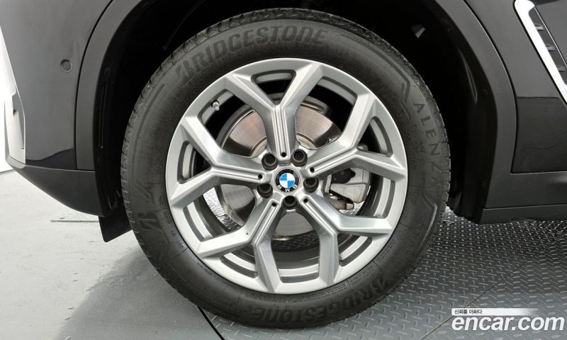 BMW X3 xDrive i20