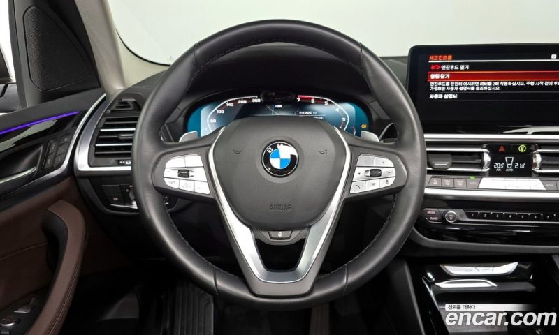 BMW X3 xDrive i20
