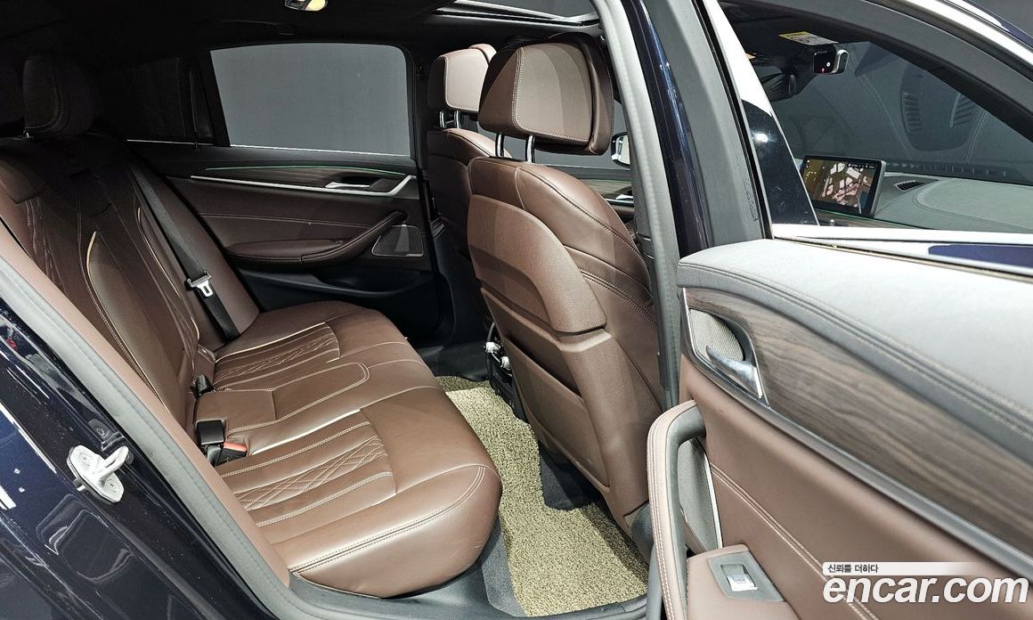 BMW 5-Series i530 M Sport Package