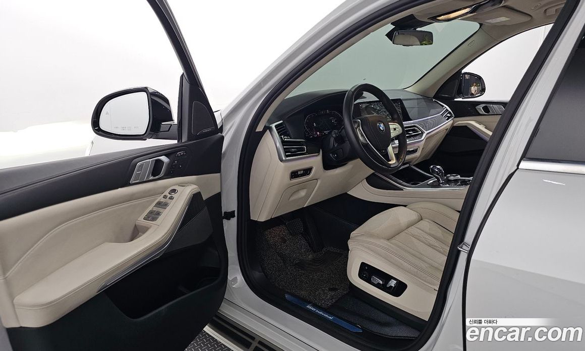 BMW X7 xDrive i40 Design Pure Excellence 6-Seater