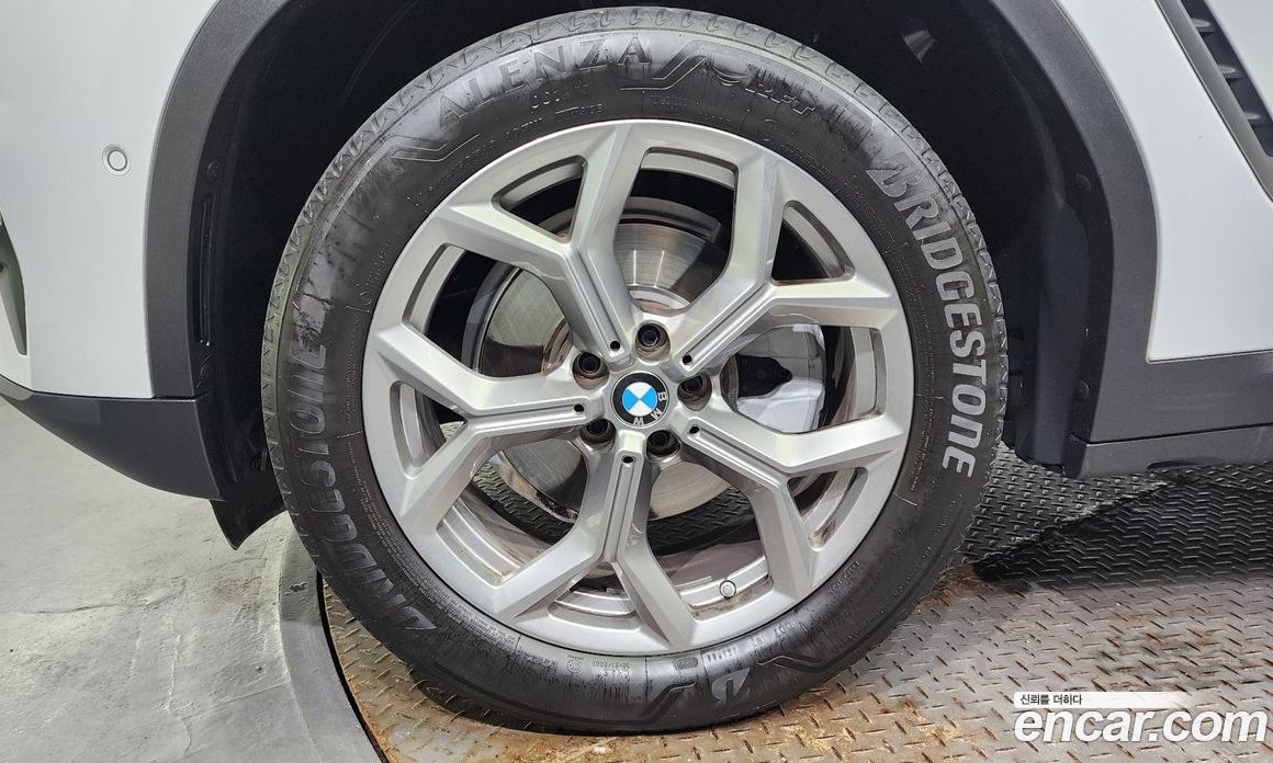 BMW X3 xDrive i20