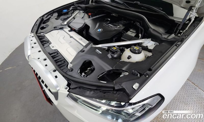 BMW X3 xDrive i20