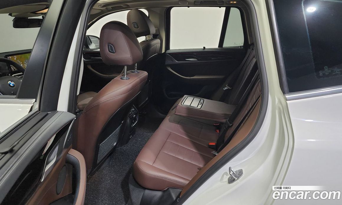 BMW X3 xDrive i20