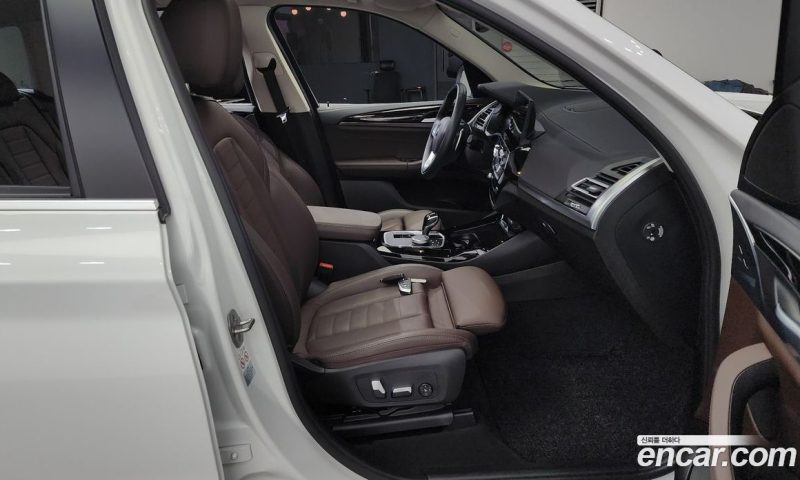 BMW X3 xDrive i20