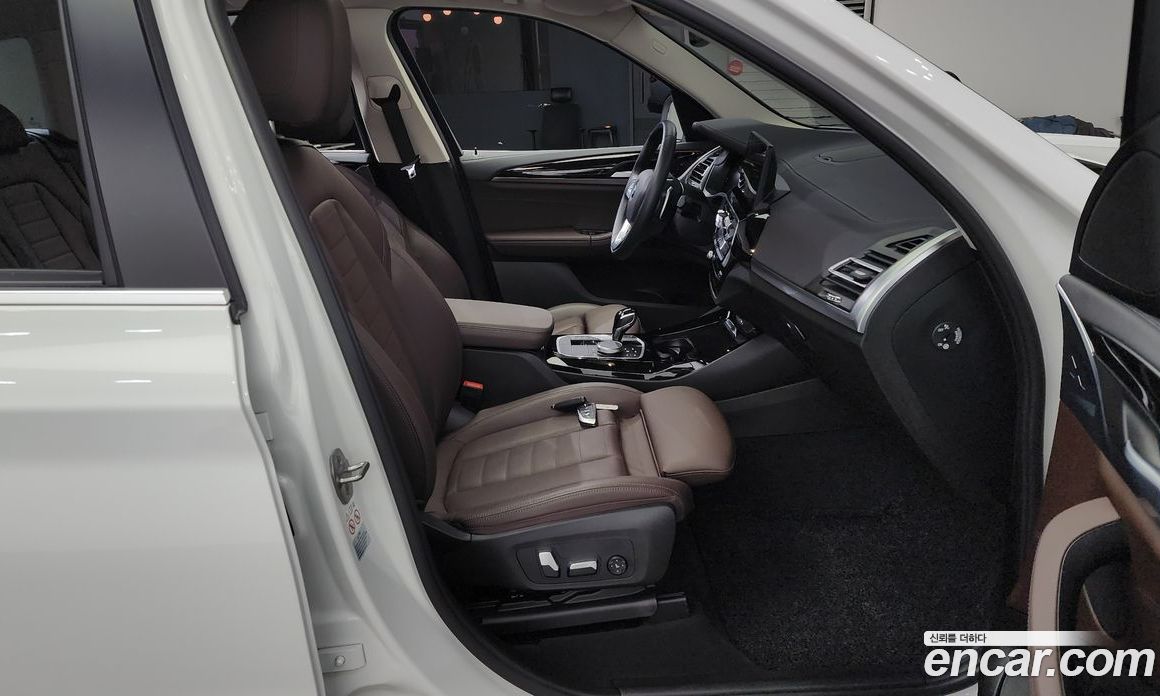 BMW X3 xDrive i20