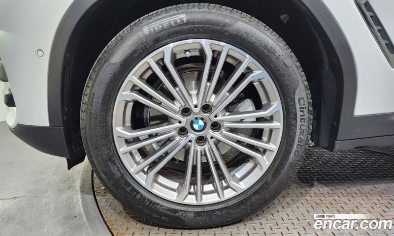 BMW X3 xDrive i20 Luxury