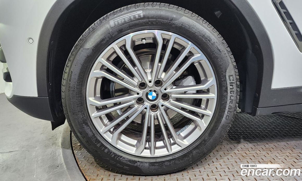 BMW X3 xDrive i20 Luxury