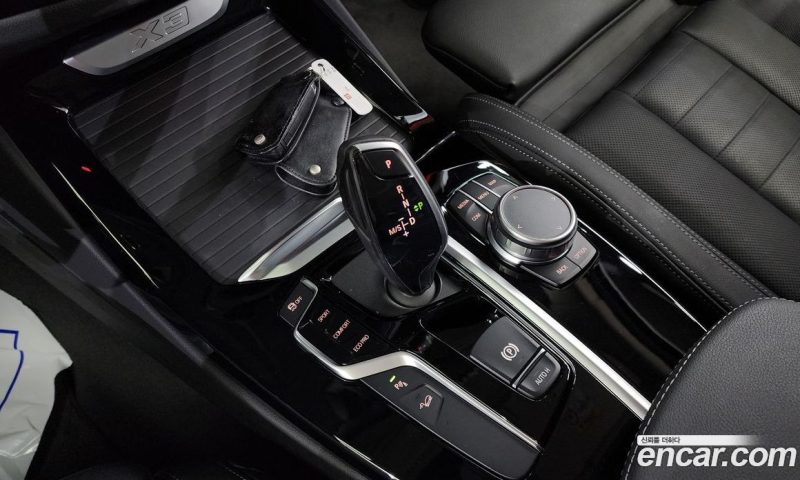 BMW X3 xDrive i20 Luxury