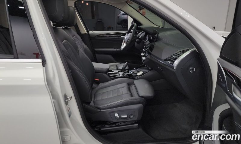 BMW X3 xDrive i20 Luxury