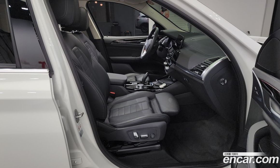 BMW X3 xDrive i20 Luxury