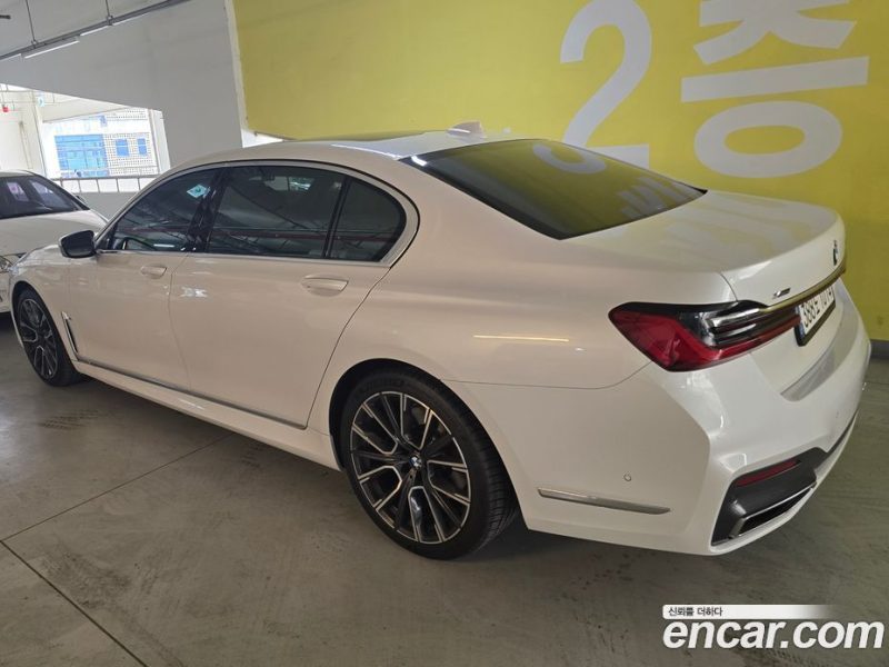 BMW 7-Series 740Li xDrive M Sport Package