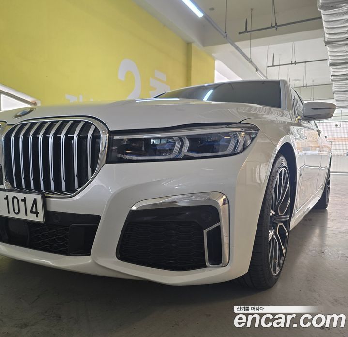 BMW 7-Series 740Li xDrive M Sport Package