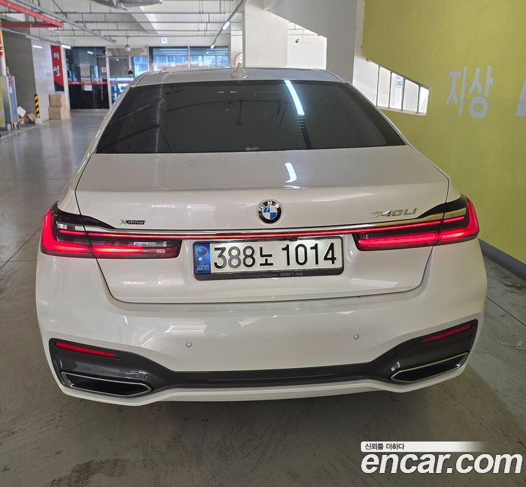 BMW 7-Series 740Li xDrive M Sport Package