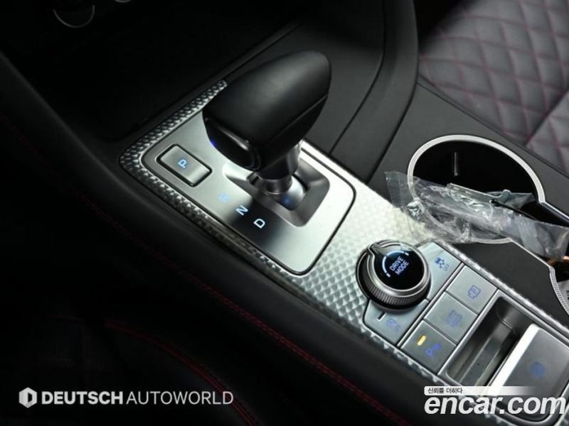Genesis G70 Gasoline 2.0T 2WD