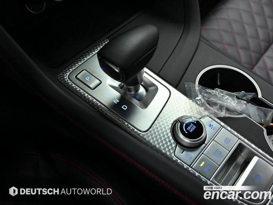 Genesis G70 Gasoline 2.0T 2WD