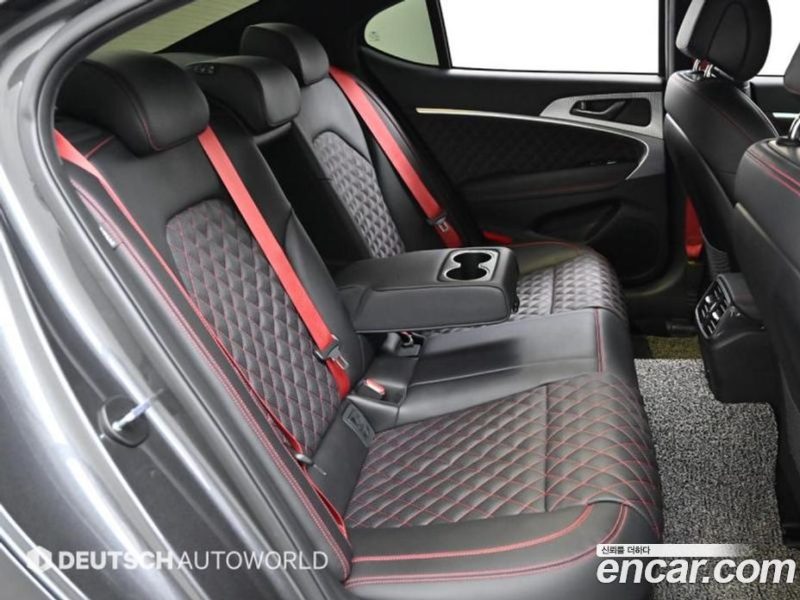 Genesis G70 Gasoline 2.0T 2WD