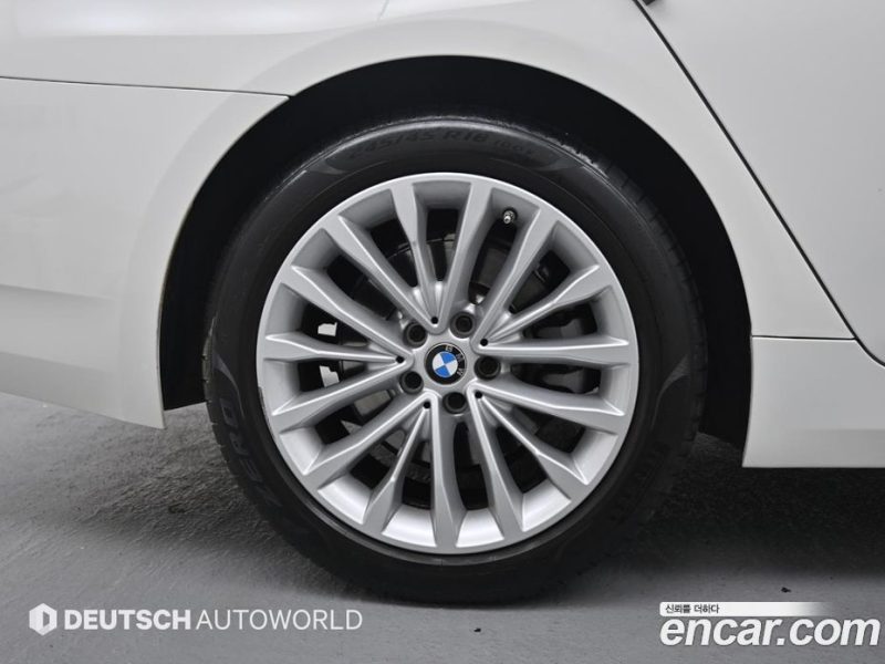 BMW 5-Series i530 Luxury