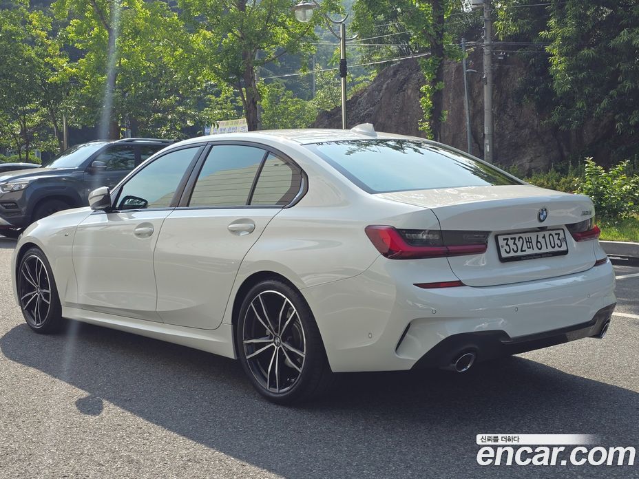 BMW 3-Series i320 M Sport