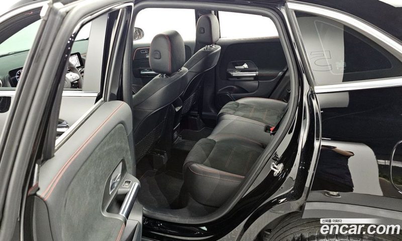Mercedes Benz GLA-Class GLA250 4MATIC