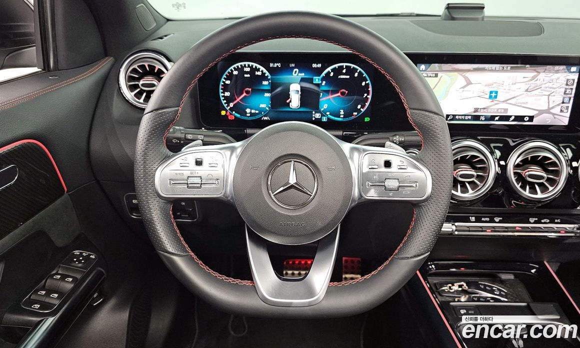 Mercedes Benz GLA-Class GLA250 4MATIC