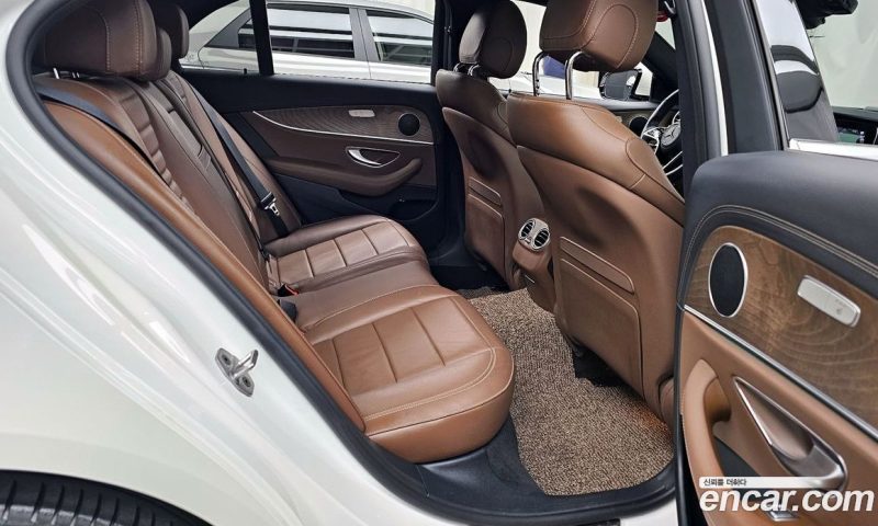 Mercedes Benz E-Class E250 Exclusive