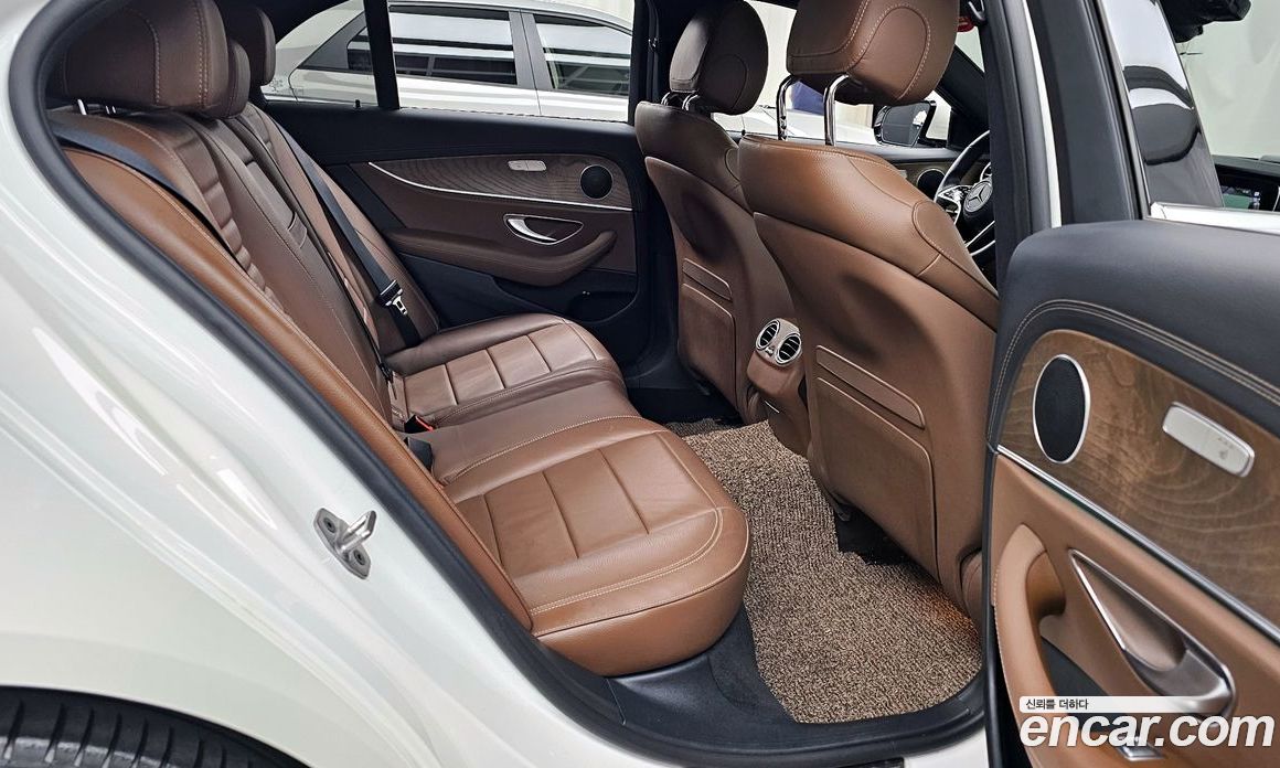 Mercedes Benz E-Class E250 Exclusive