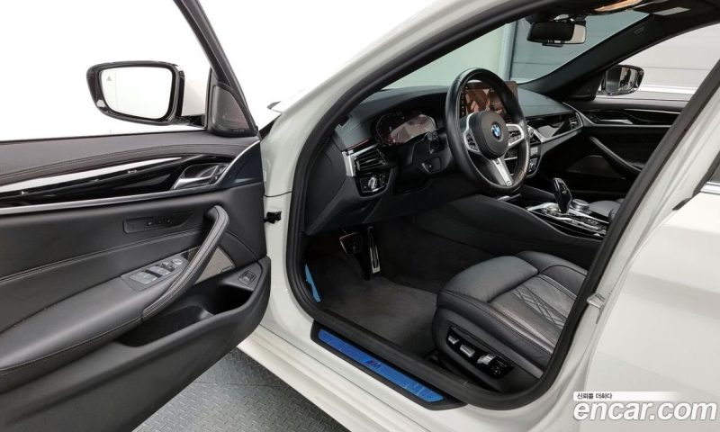 BMW 5-Series i530 M Sport Package
