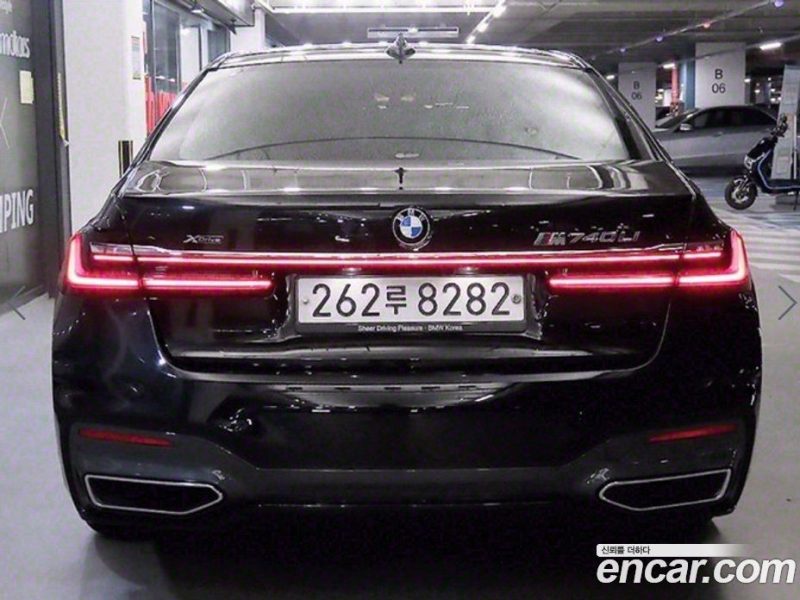 BMW 7-Series 740Li xDrive M Sport Package