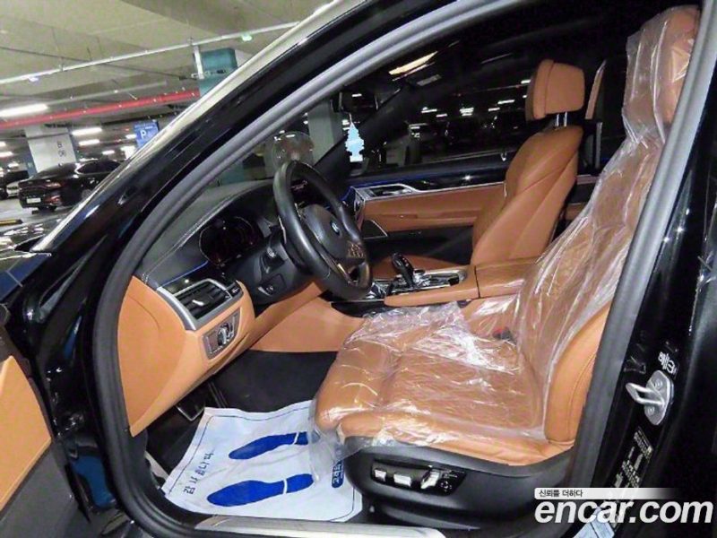 BMW 7-Series 740Li xDrive M Sport Package