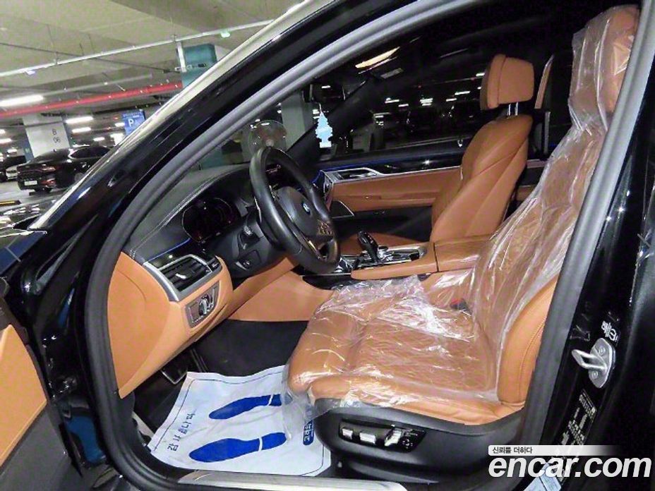 BMW 7-Series 740Li xDrive M Sport Package
