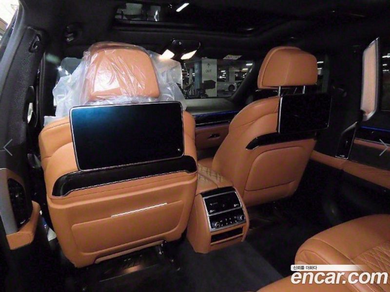 BMW 7-Series 740Li xDrive M Sport Package