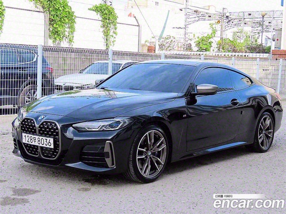 BMW 4-Series M440i xDrive Coupe