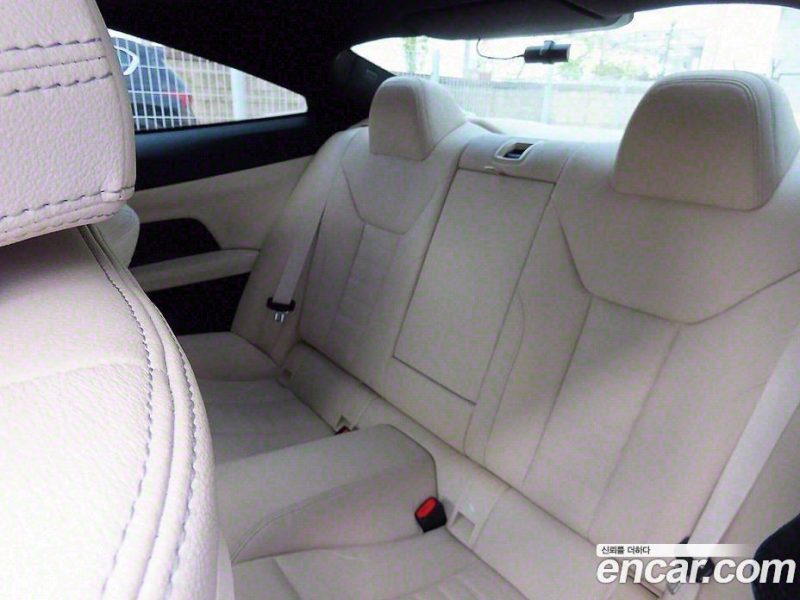 BMW 4-Series M440i xDrive Coupe