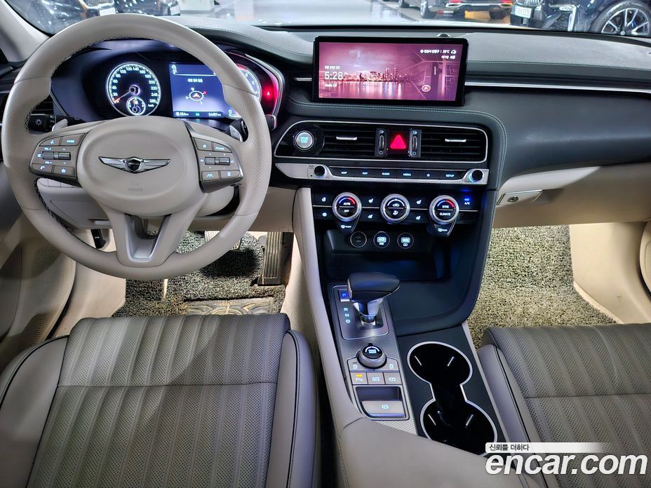 Genesis G70 Gasoline 2.0T 2WD