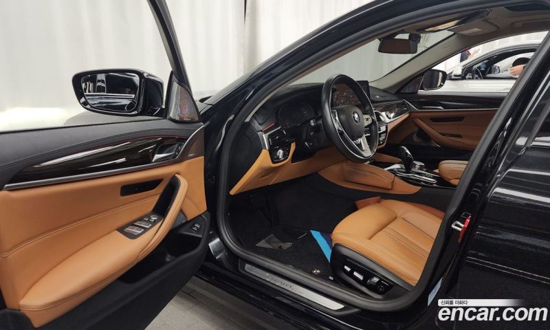 BMW 5-Series i520 Luxury