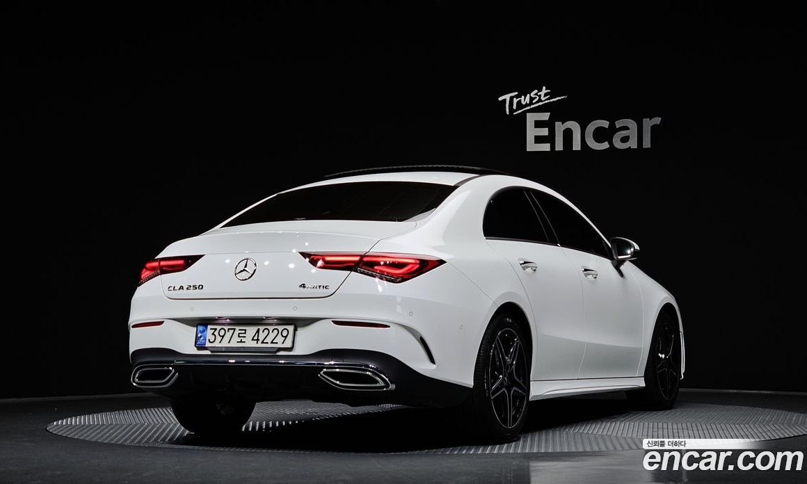 Mercedes Benz CLA-Class CLA250 4MATIC
