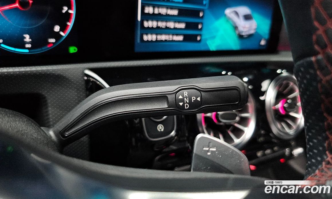 Mercedes Benz CLA-Class CLA250 4MATIC