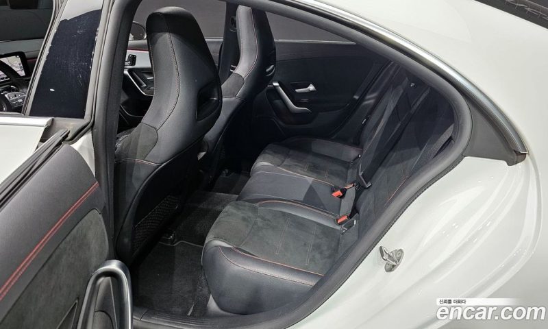 Mercedes Benz CLA-Class CLA250 4MATIC