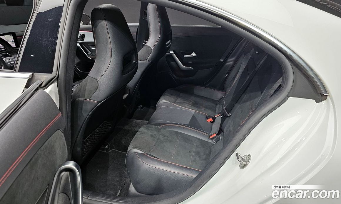 Mercedes Benz CLA-Class CLA250 4MATIC