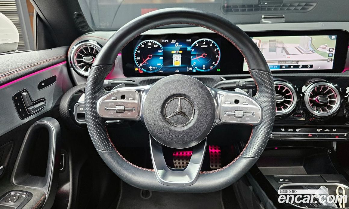 Mercedes Benz CLA-Class CLA250 4MATIC