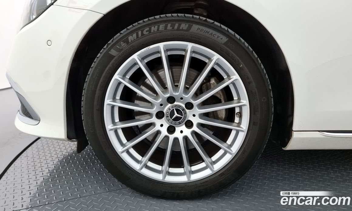 Mercedes Benz E-Class E250 Exclusive