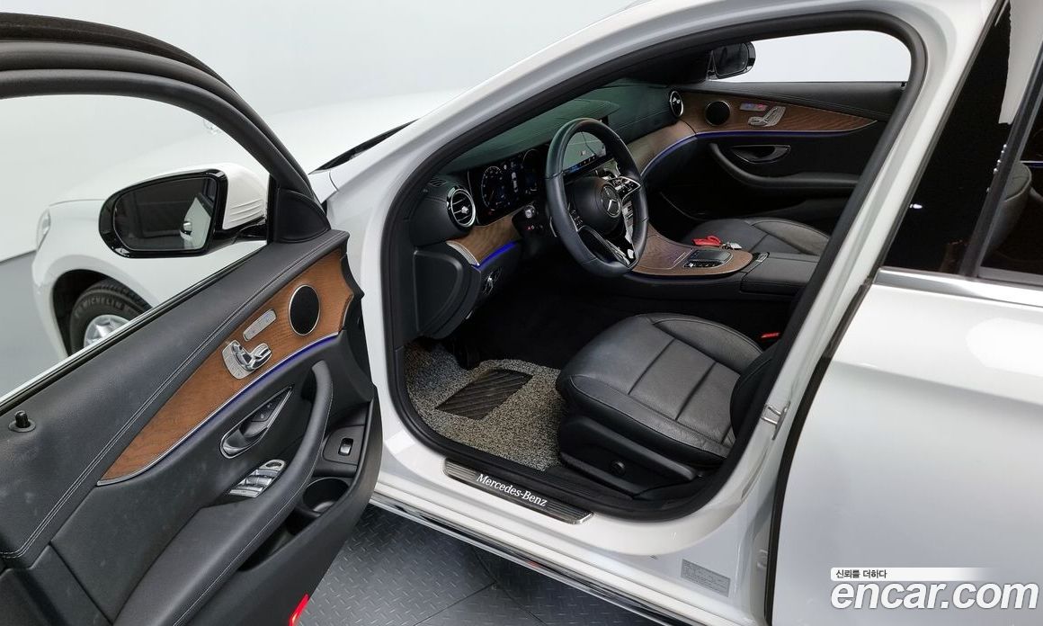 Mercedes Benz E-Class E250 Exclusive