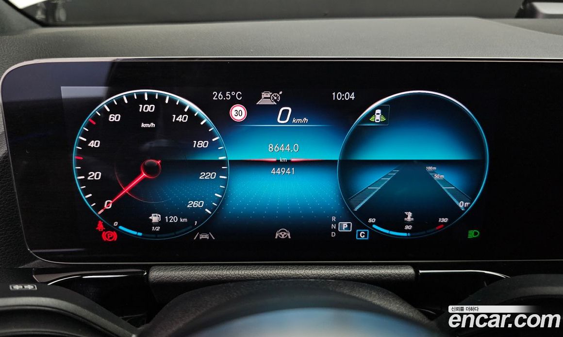 Mercedes Benz GLA-Class GLA250 4MATIC