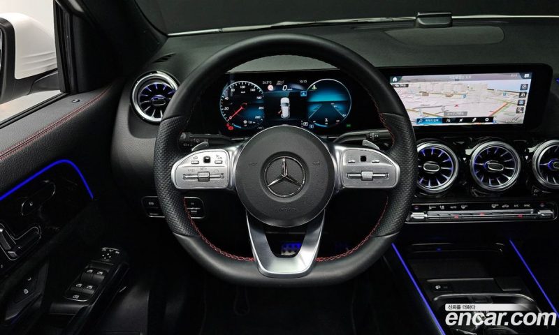 Mercedes Benz GLA-Class GLA250 4MATIC