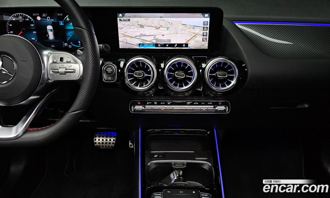 Mercedes Benz GLA-Class GLA250 4MATIC