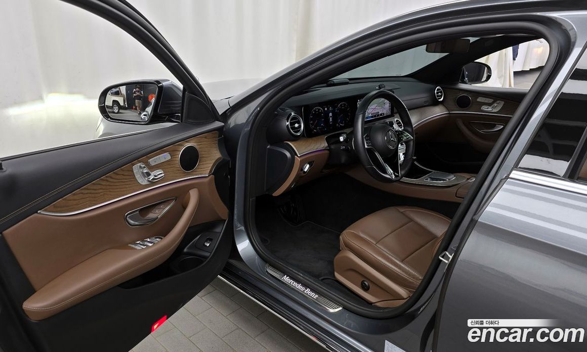 Mercedes Benz E-Class E250 Exclusive