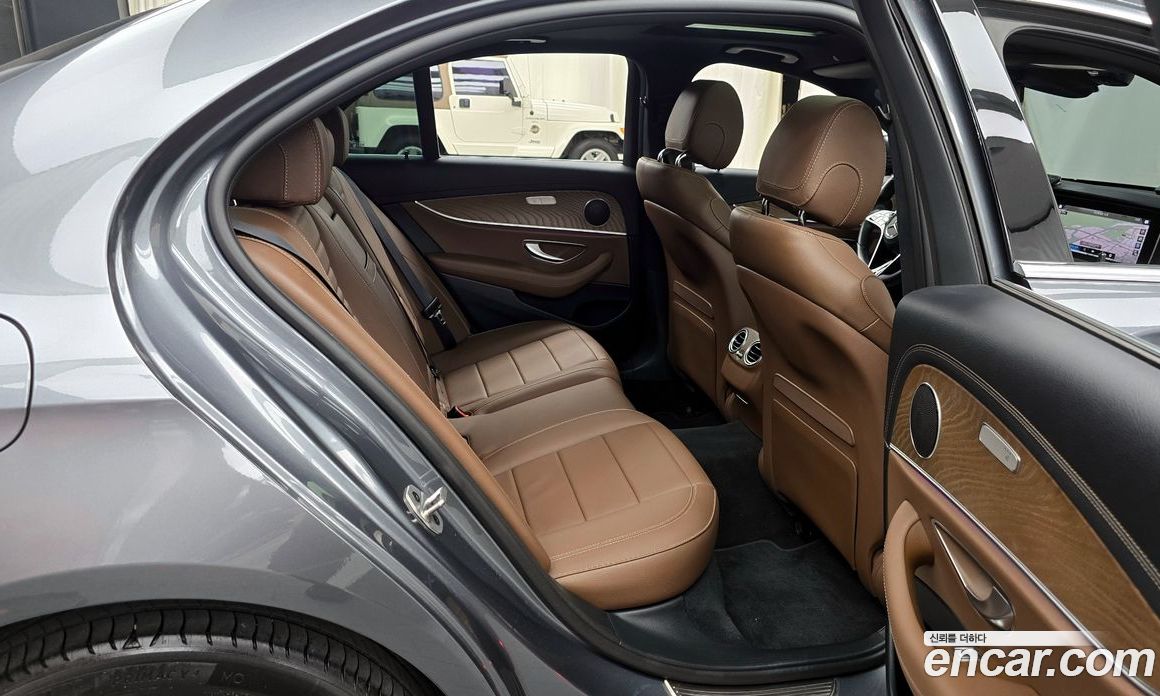 Mercedes Benz E-Class E250 Exclusive