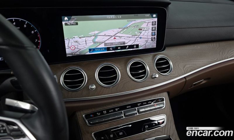 Mercedes Benz E-Class E250 Exclusive