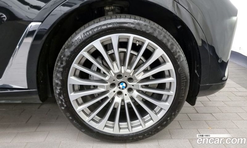 BMW X7 xDrive i40 Design Pure Excellence 7-Seater